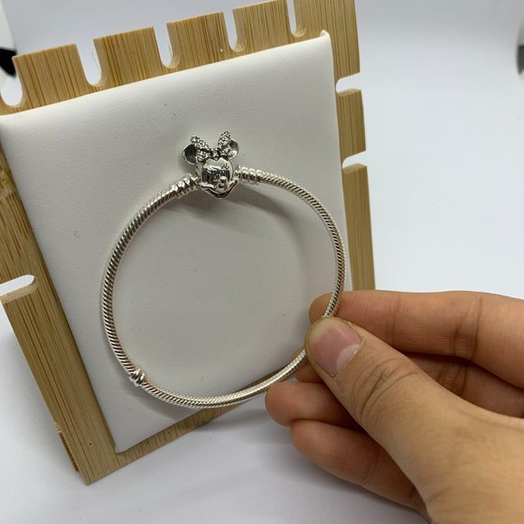 Pandora Disney Pandora Moments Pavé Minnie Mouse Clasp Snake Chain Bracelet 7.9 - Picture 6 of 9